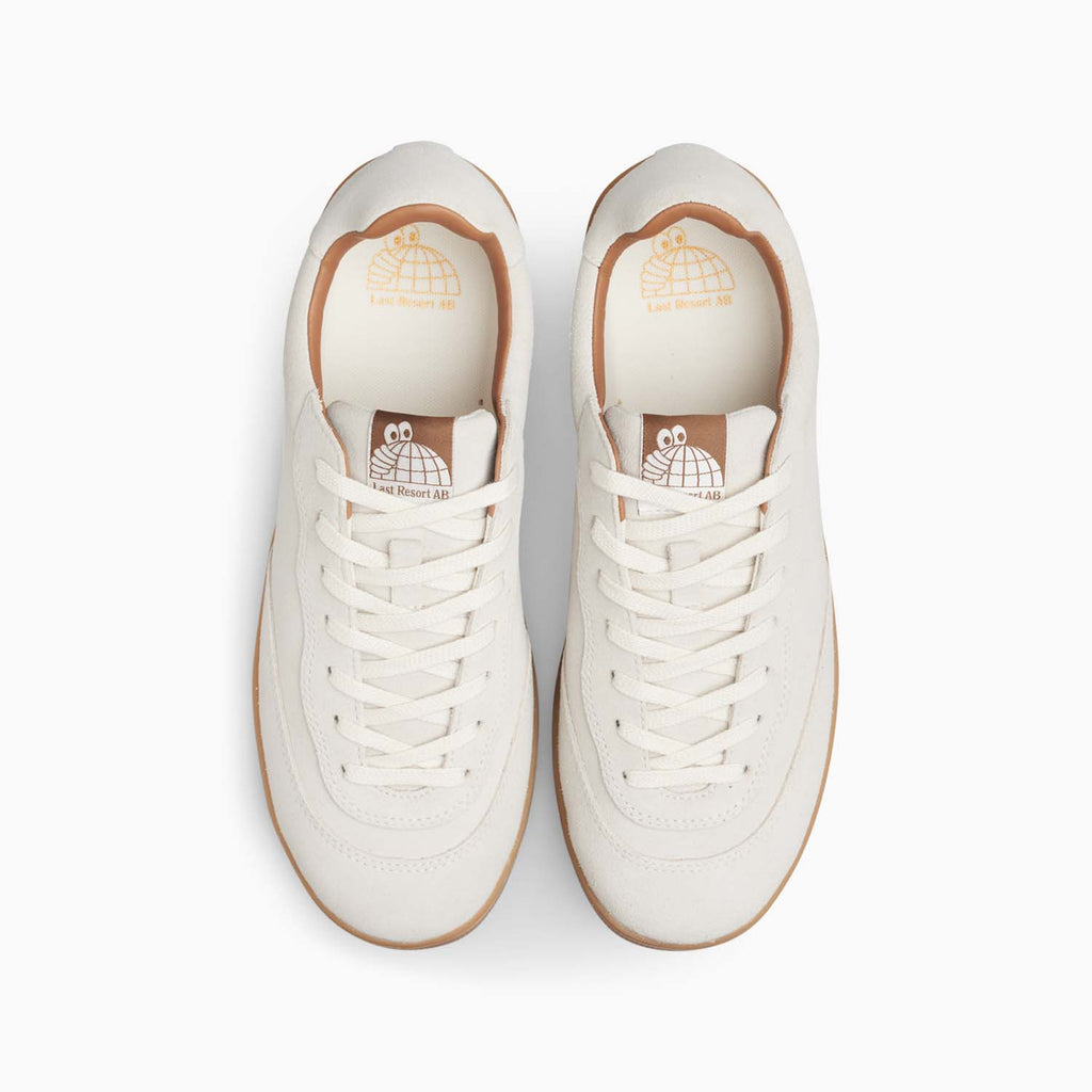 CM001 Suede (White/Gum)