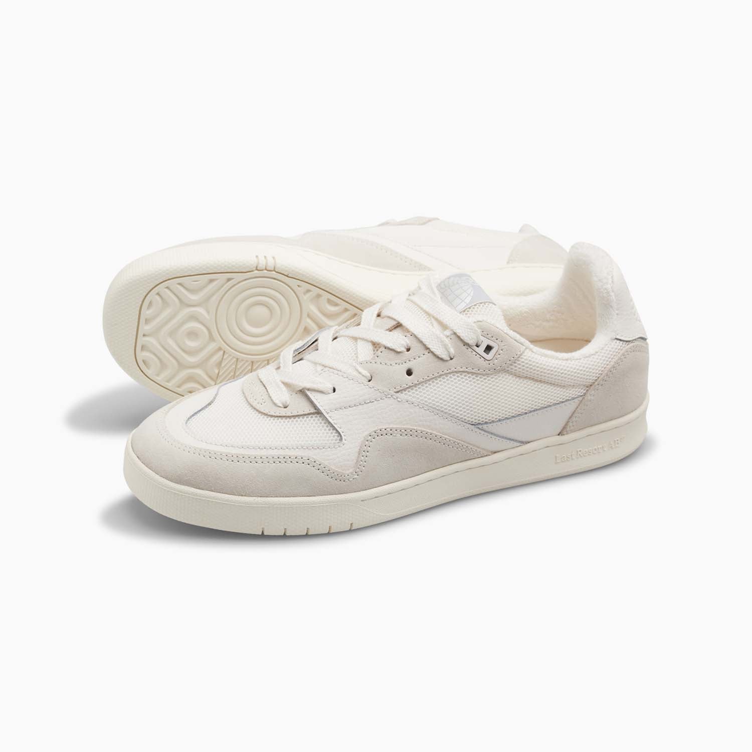 CM002-Lo Suede/Leather/Mesh (White/White)