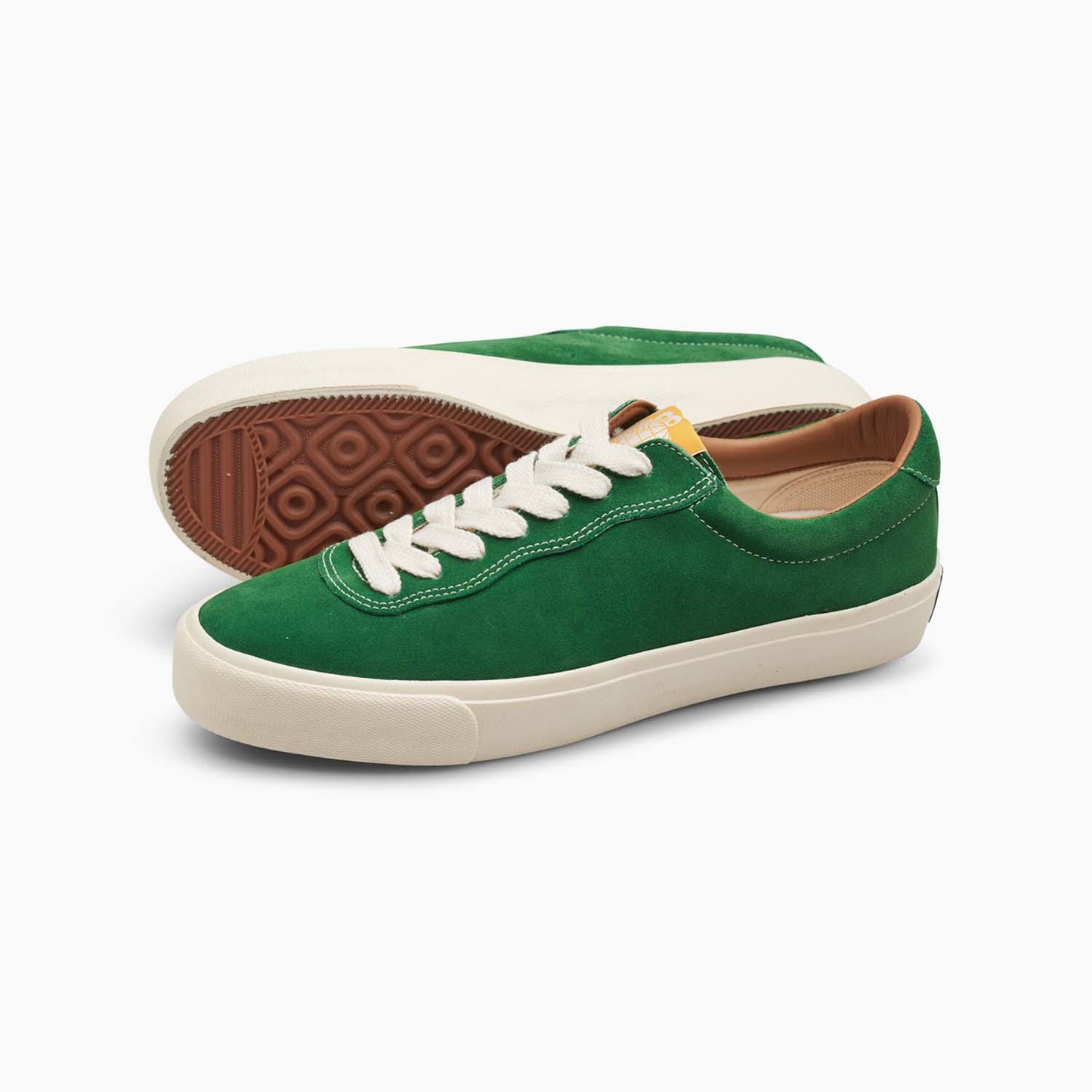 VM001-Lo Suede (Kelly Green/White)