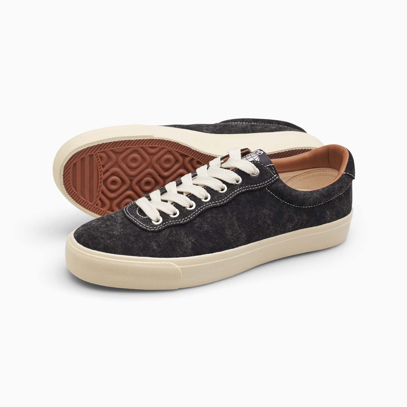 VM001-Lo Canvas (Washed Black/White) – Last Resort AB USA