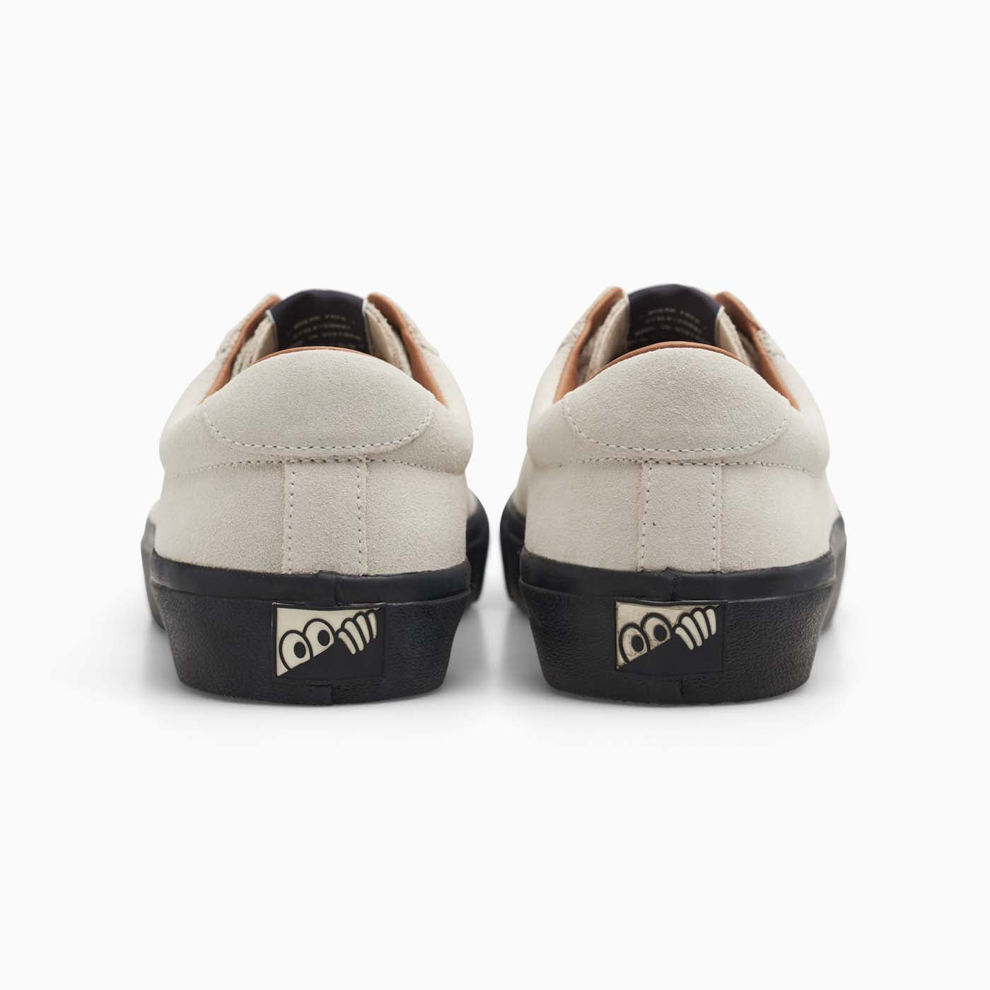 VM001-Lo Suede  (White/Black)