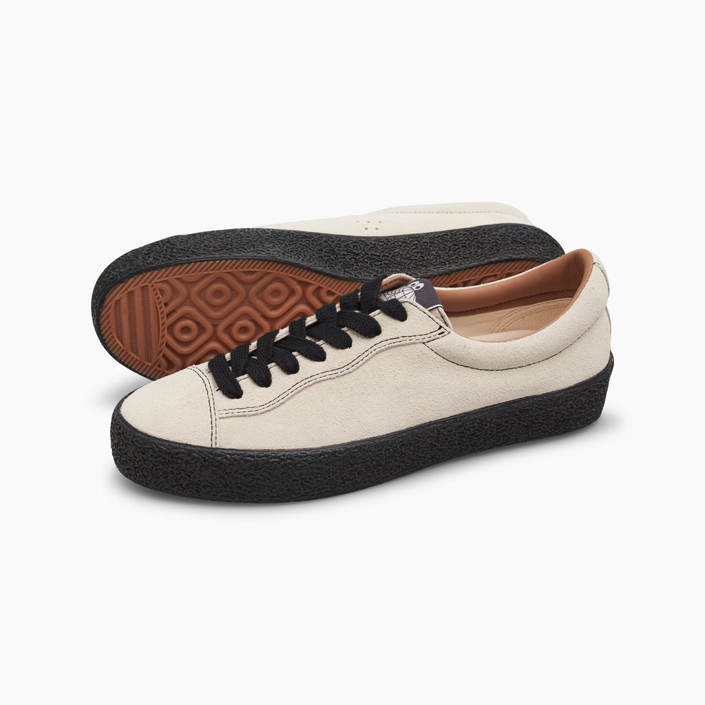 VM002 Suede (White/Black/Black)
