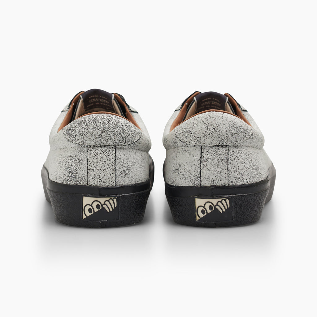 VM004-Milic (Artisan White/Black)